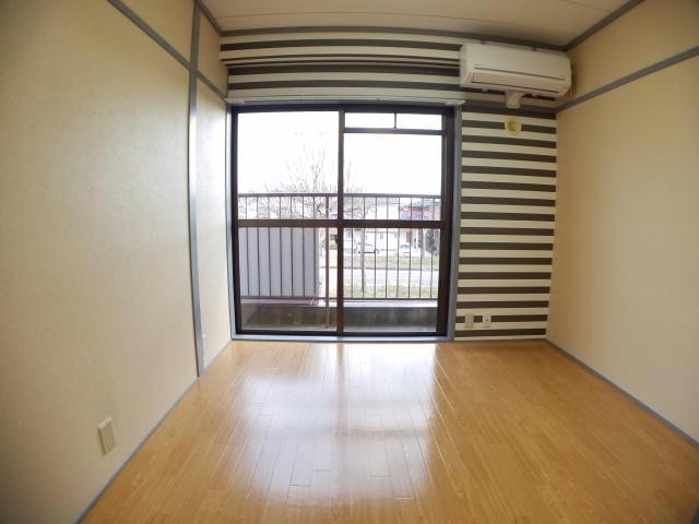 居室・リビング　同室タイプ