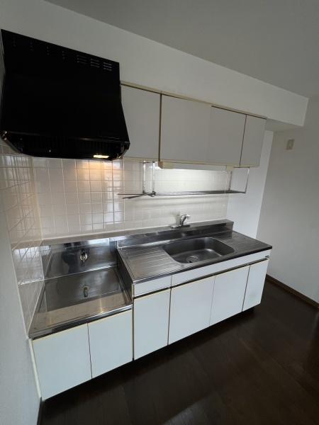 キッチン　ガスコンロは持ち込んでください