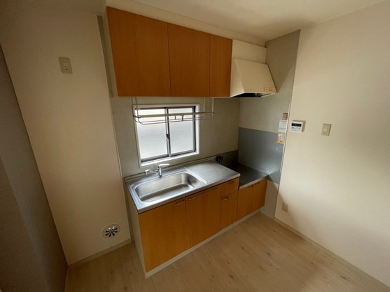 キッチン　※別部屋の写真です