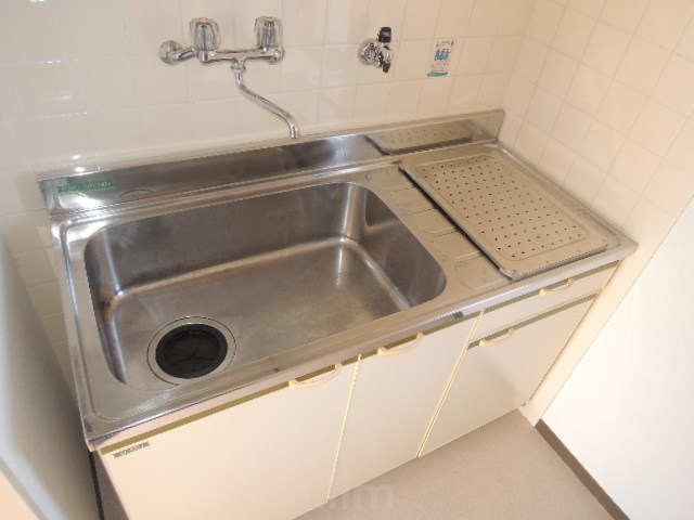 キッチン　違うお部屋の写真です。ご参考までに