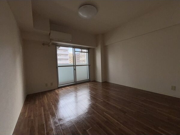 居室・リビング　初期費用分割可★ご希望の場所まで無料送迎サービス付♪