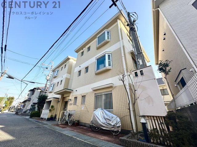 建物外観　駐車場あります♪
