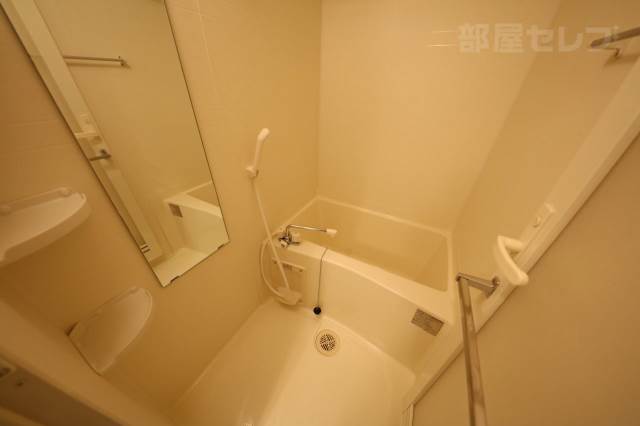 バス・シャワールーム　綺麗で清潔な空間です。（別号室イメージ写真）