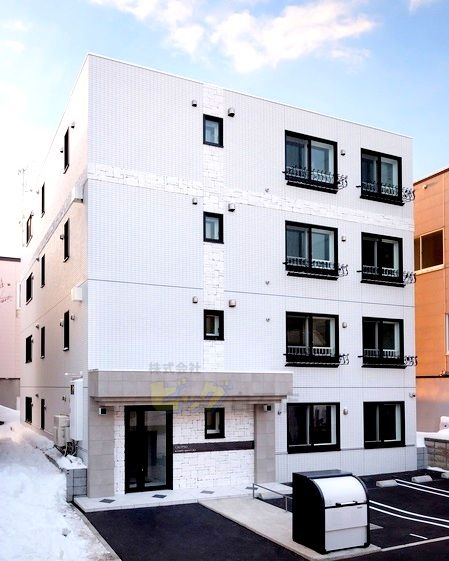 建物外観　都市ガス＋ネット無料の１ＬＤＫマンションです♪