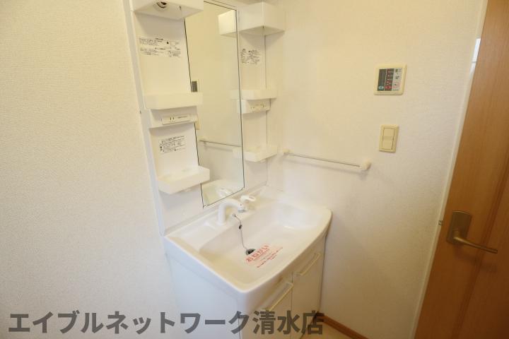 洗面設備　同物件同タイプ