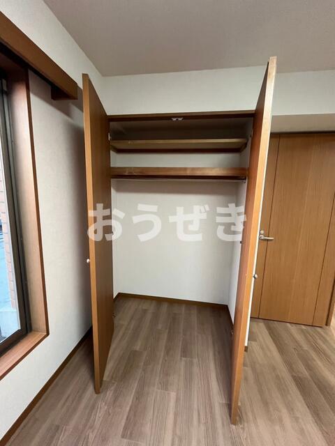 収納　?