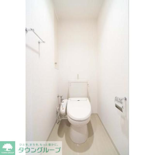 トイレ　※写真は同タイプ住戸です。