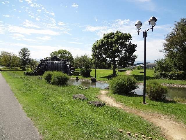 公園　東中富親水公園（公園）まで2255m