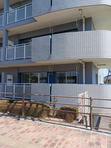バルコニー　バルコニー付きです