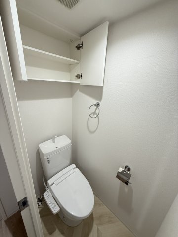 セレニテ谷町四丁目アリエのトイレ写真