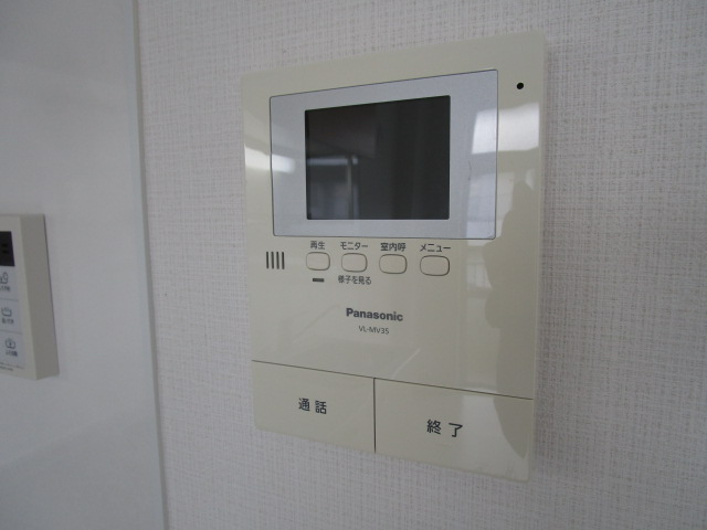 セキュリティ　TVモニター付きインターホン