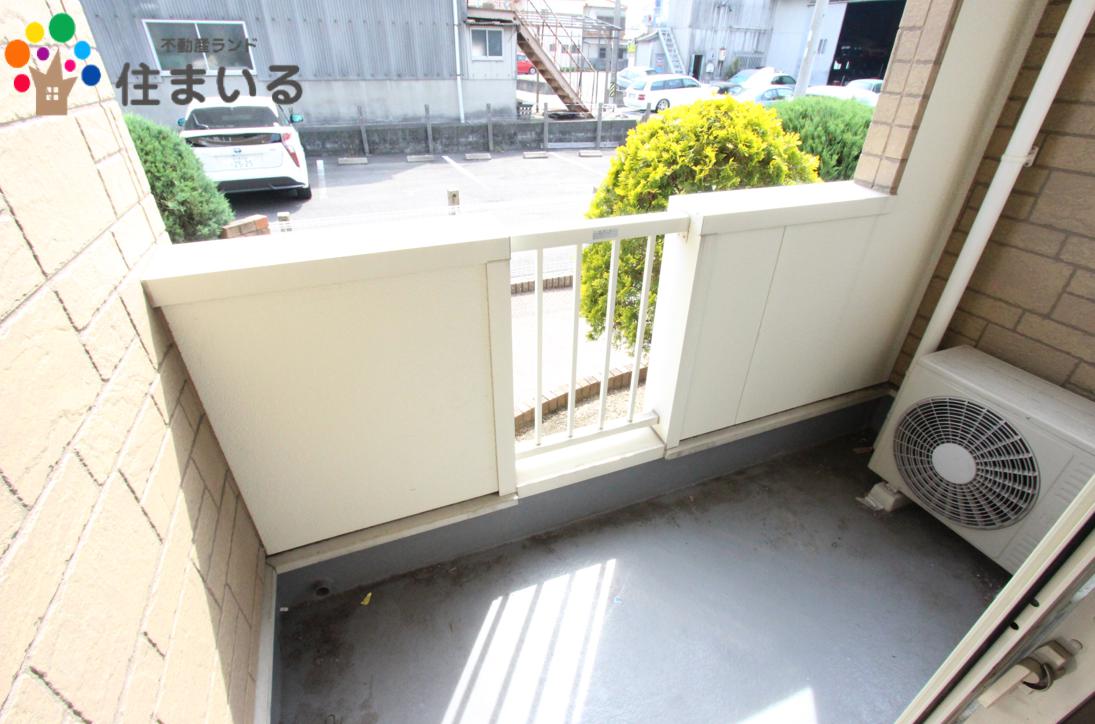 バルコニー　※写真は同型タイプとなります