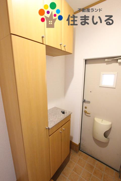 玄関　※写真は同型タイプとなります