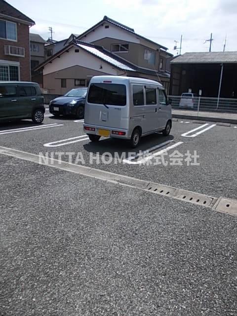 駐車場　敷地内で駐車場を設置しています◎