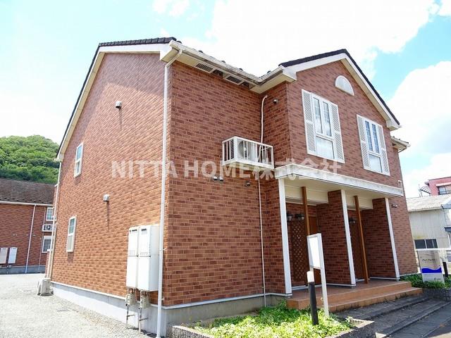 建物外観　１フロア２住戸のアパートです◆