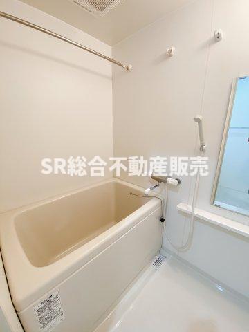 バス・シャワールーム　浴室とっても綺麗で気持ち良いです♪