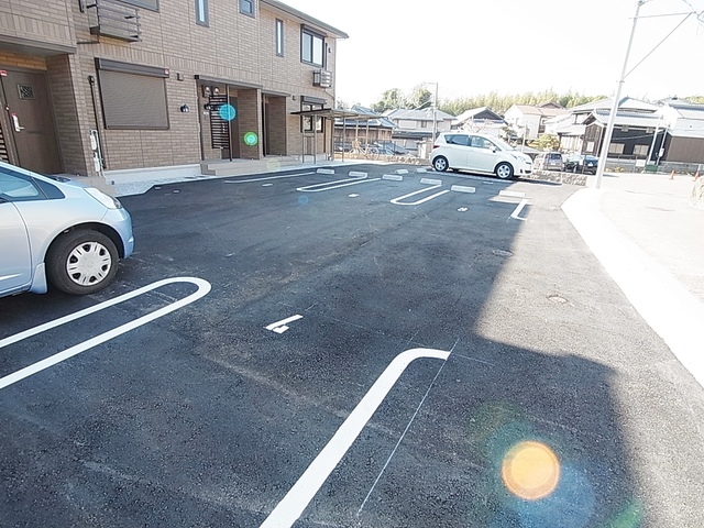 駐車場　敷地内駐車場もお値打ち