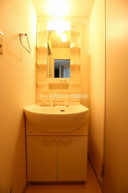洗面設備　101号室写真