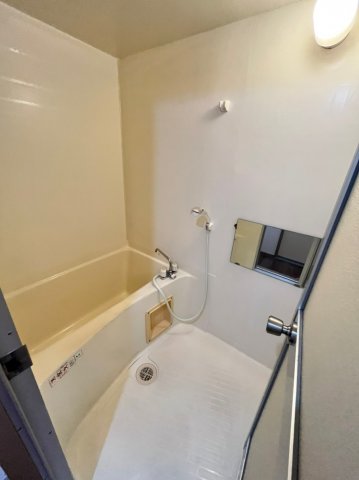 バス・シャワールーム　別号室の画像です。ご参考下さい
