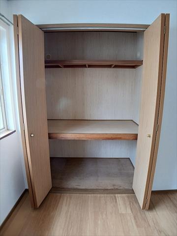 レーベン中畝 Dの内装写真