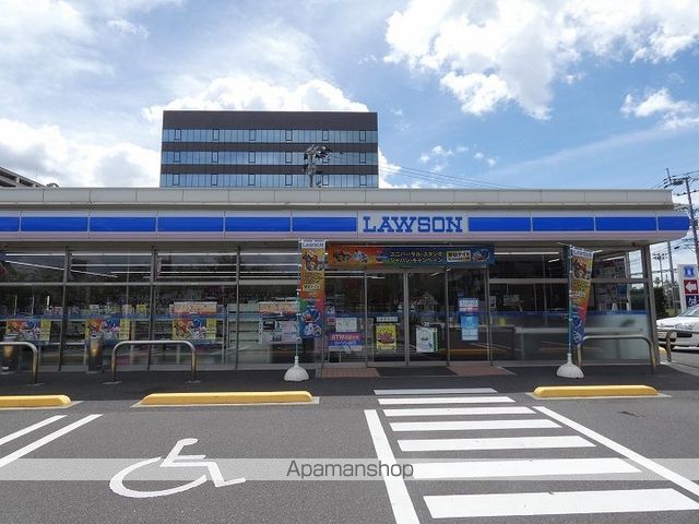 コンビニ　ローソン鹿児島与次郎二丁目店（コンビニ）まで296m