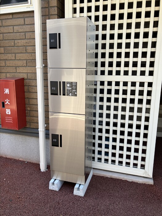 エントランス　宅配ボックス