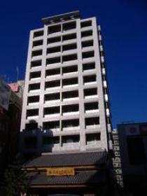 建物外観　駅から徒歩２分！！