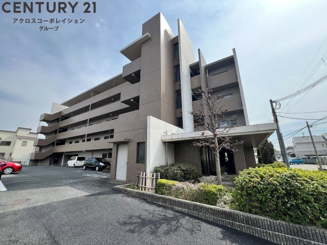 建物外観　モニター付きインターホンで安心です♪