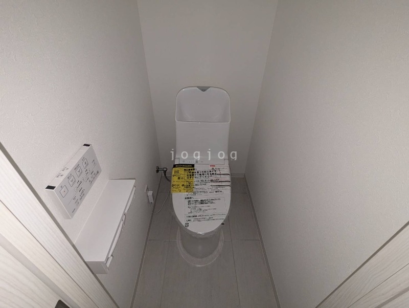 トイレ　窮屈感がなくリラックスのできるトイレです。