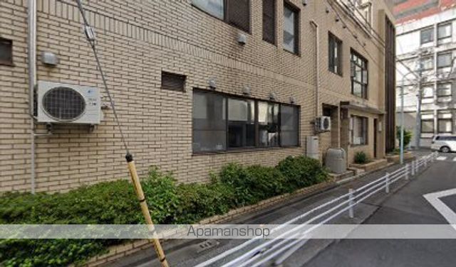 幼稚園・保育園　中央区立日本橋保育園（幼稚園・保育園）まで81m
