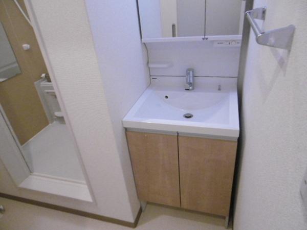 洗面設備　シャンドレついてます