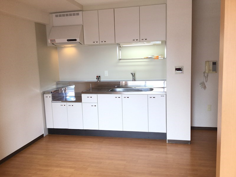 コーシャハイツ法円坂35号館のキッチン写真