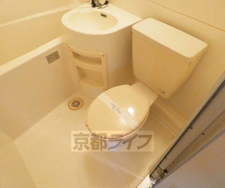 トイレ　ユニットバスです。