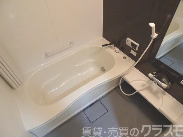 バス・シャワールーム　浴室乾燥機＆追い焚き機能付きバス♪