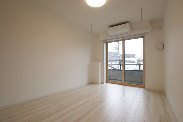 居室・リビング　広々したおしゃれなお部屋です