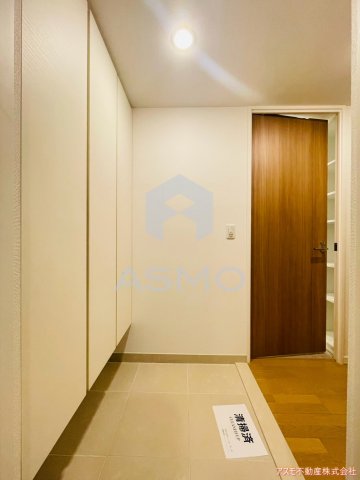 玄関　同マンション別部屋参考写真
