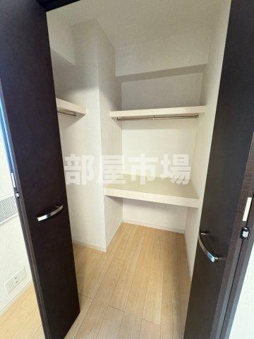 収納　ウォークインクローゼット