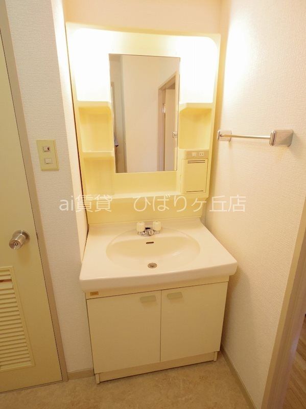 洗面設備　～同仕様写真～