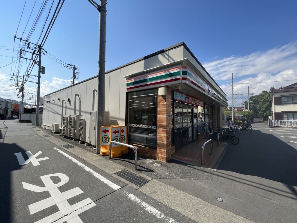 コンビニ　セブン-イレブン 茅ヶ崎南湖３丁目店（コンビニ）まで620m