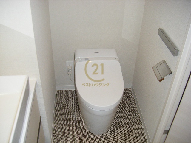 トイレ　★温水洗浄便座付き★