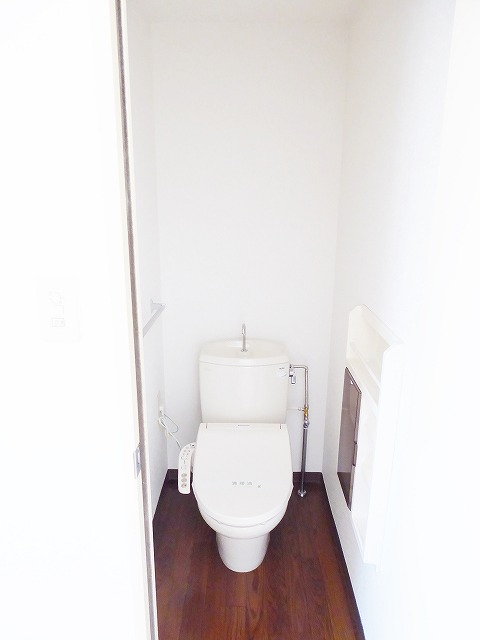 ミマスハイツD棟のトイレ写真