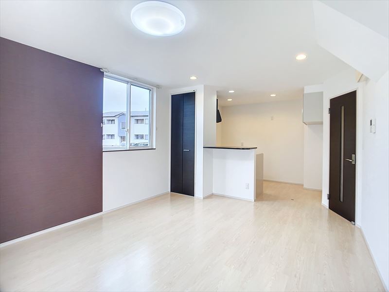sunfit villa D棟の居間写真