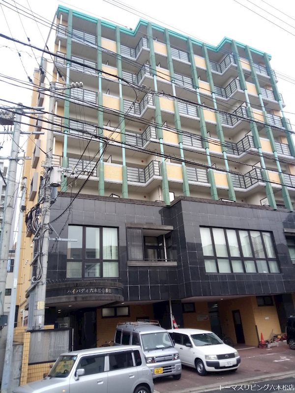 福岡市中央区梅光園のマンションの建物外観