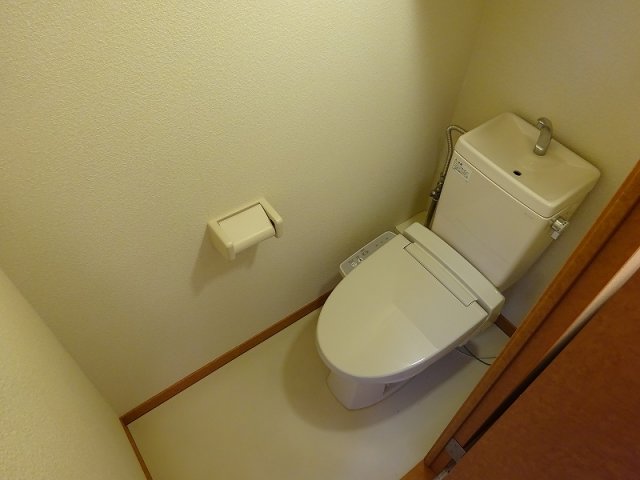 【レオパレスジゴジ１のトイレ】