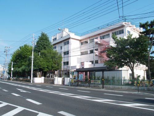 【仙台市青葉区上杉のマンションの小学校】