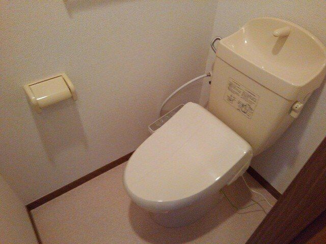 【セイント・サチのトイレ】