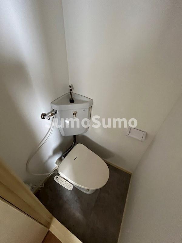 トイレ　落ち着いたトイレです