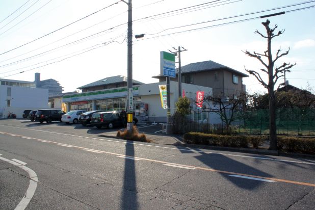 コンビニ　ファミリーマート井口台店（コンビニ）まで150m