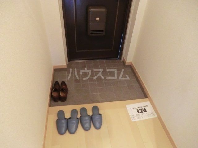 【名古屋市名東区高柳町のマンションの玄関】