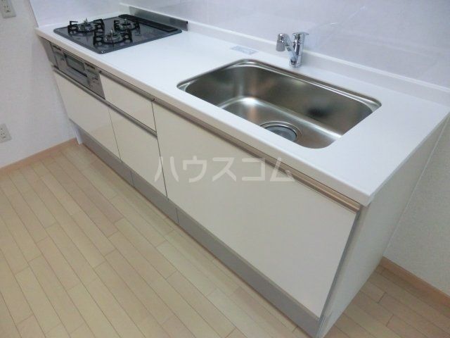 【名古屋市名東区高柳町のマンションのキッチン】